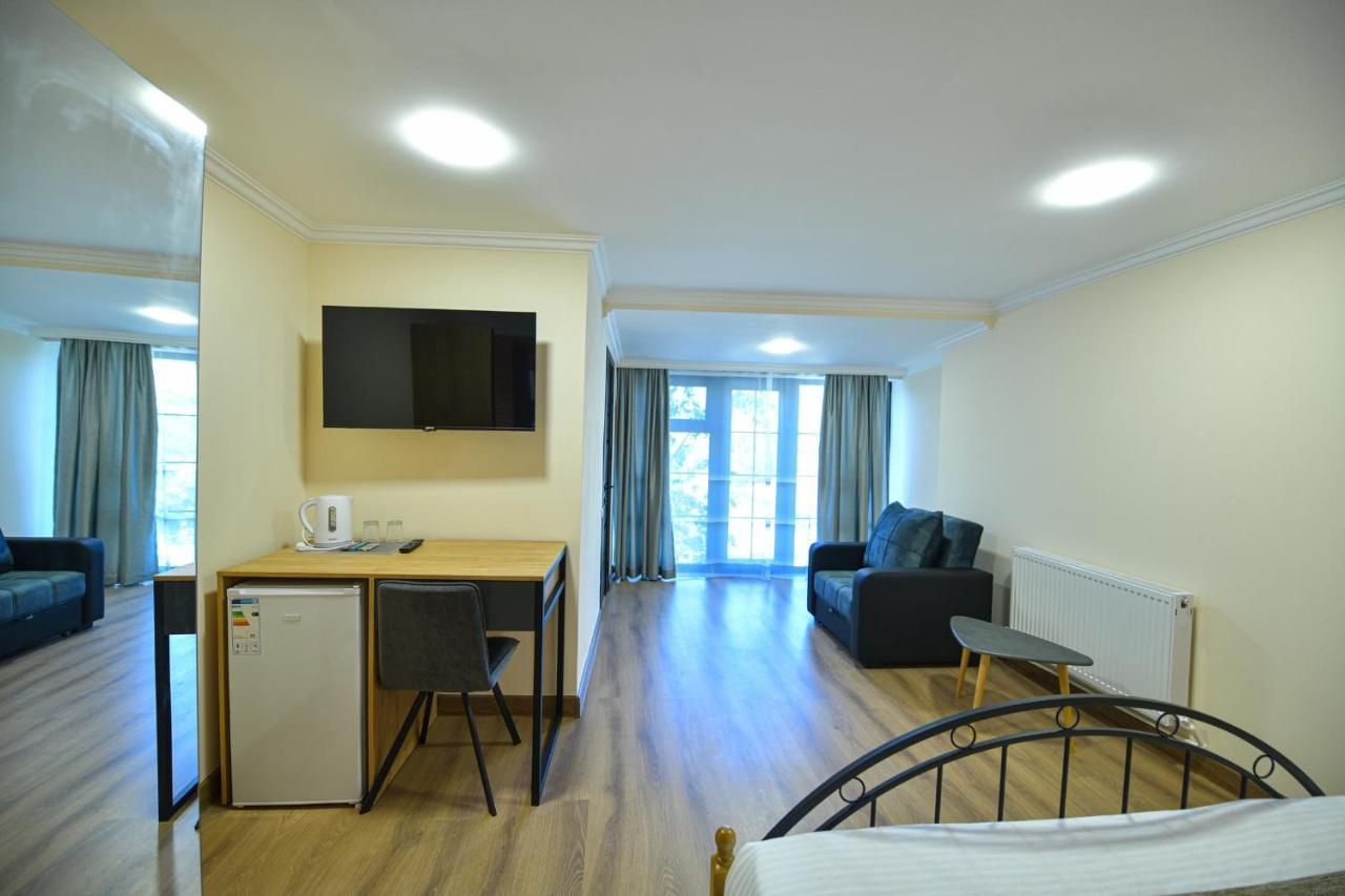 Madin Eco Hotel Debed Екстериор снимка