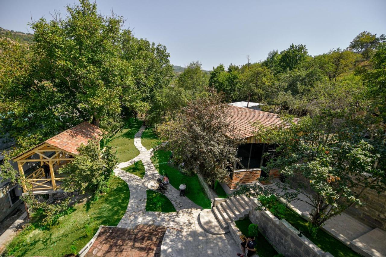 Madin Eco Hotel Debed Екстериор снимка