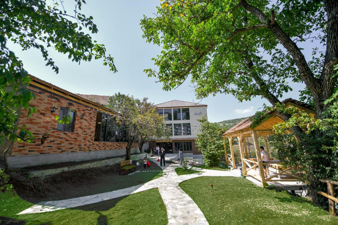 Madin Eco Hotel Debed Екстериор снимка